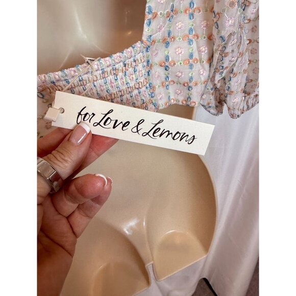 For Love And Lemons Puff Sleeve Embroidered Crop Top NWT - Size M - Picture 8 of 9